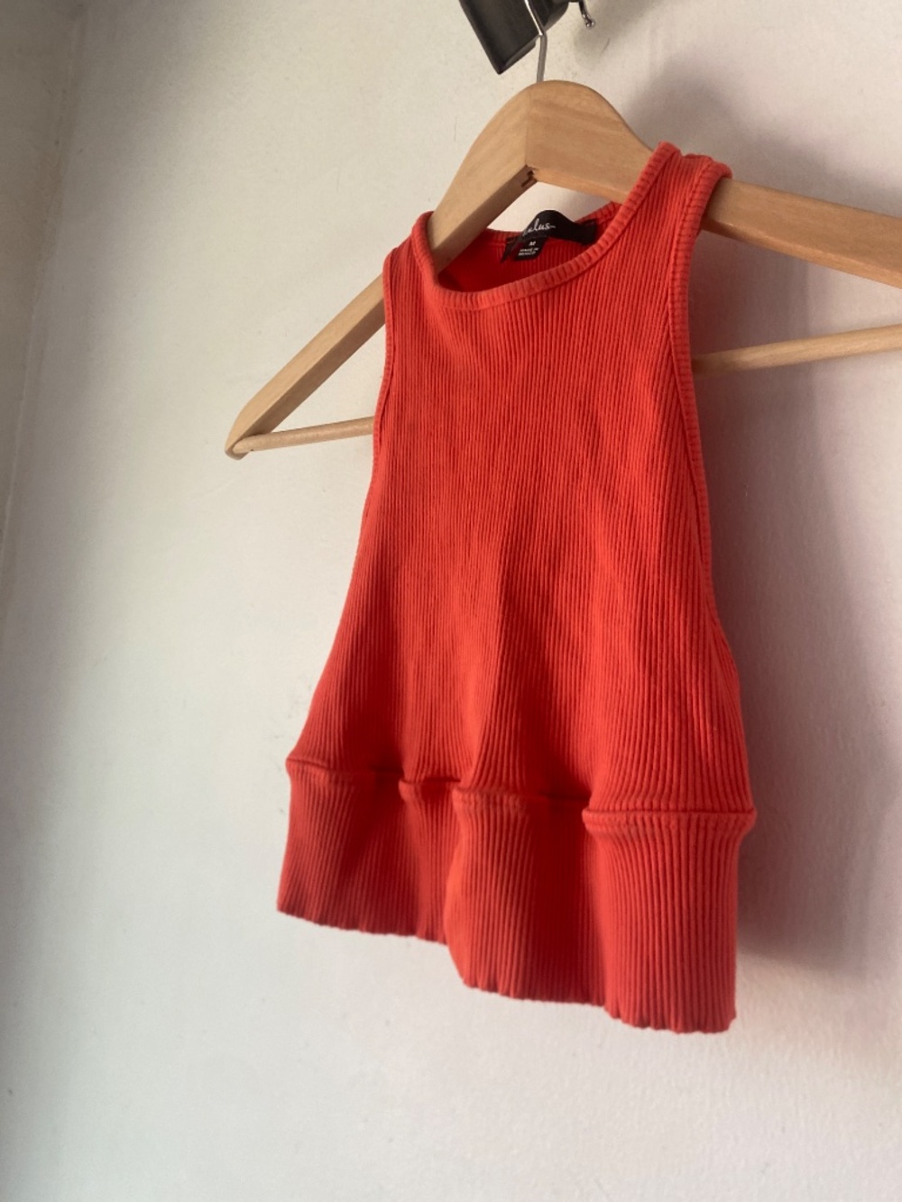 Lulu’s M Ribbed Crop Top - Picture 8 of 13